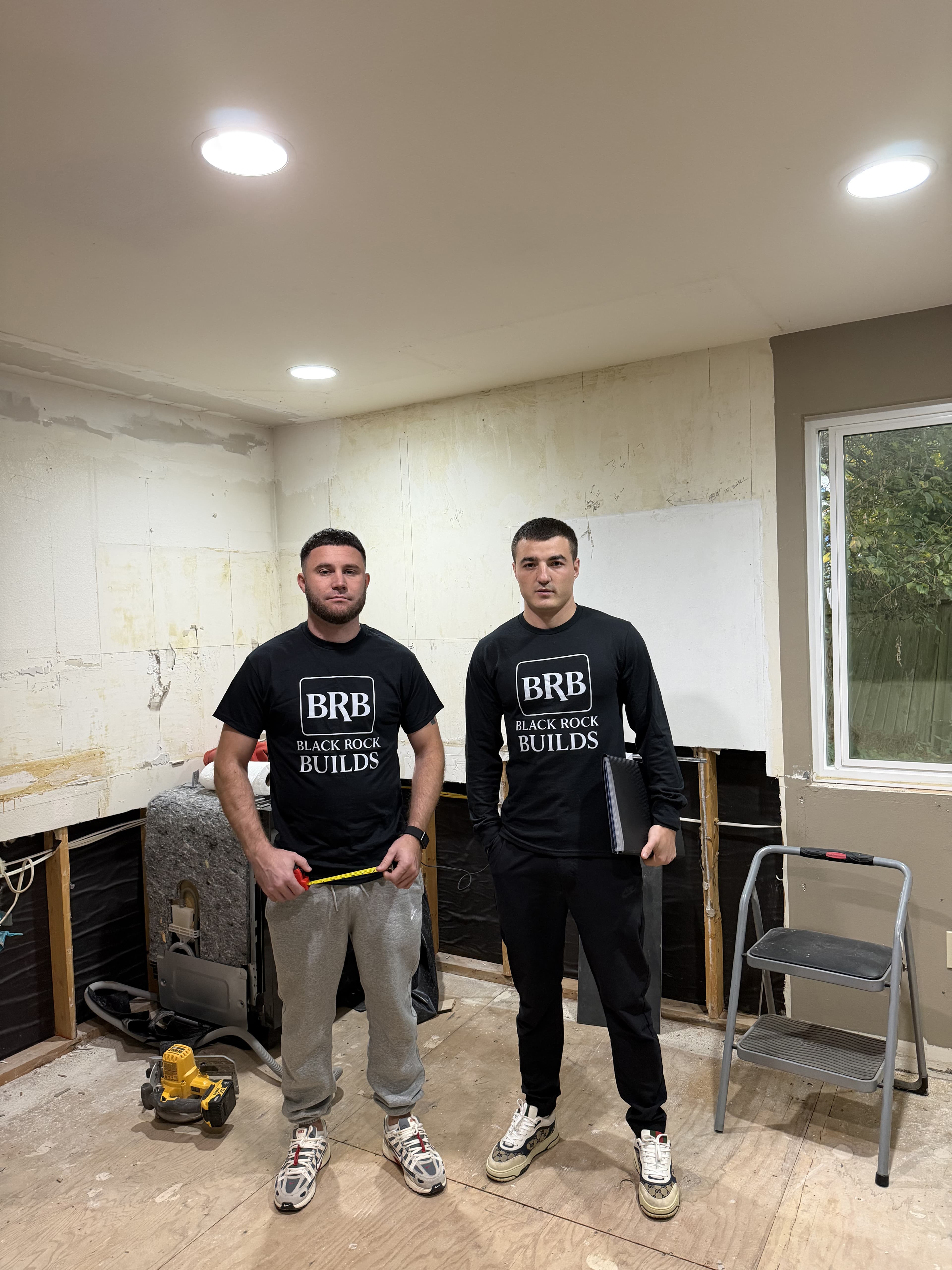 Steep roof plane with finished cladding at the ridge